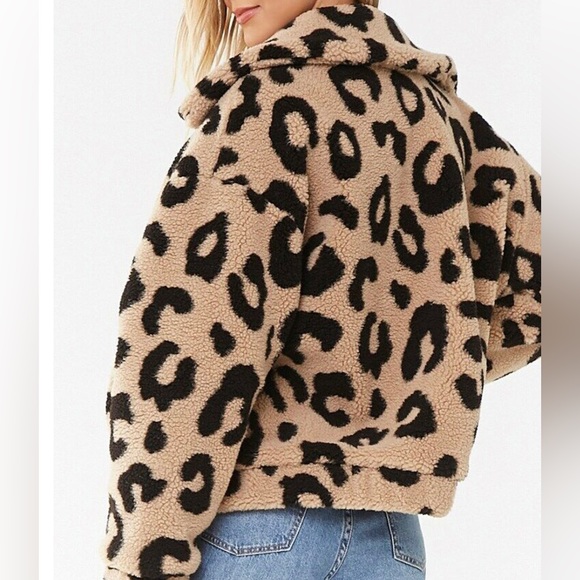 Leopard Print Sherpa Jacket - Picture 3 of 6